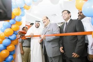 السفير الهندي اجاي مالهوترا يفتتح الفرع الجديد لـجلف مارت في خيطان﻿