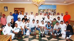 حسين عاشور وعبدالعزيز البالول يتوسطان لاعبي العربي لكرة اليد المكرمين﻿
