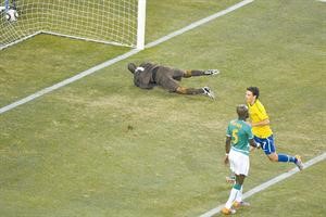 البرازيلي ايلانو سجل هدفا رائعا بعد تمريرة ساحرة من زميله كاكا