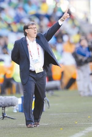 مدرب پاراغواي الارجنتيني جيراردو مارتينو