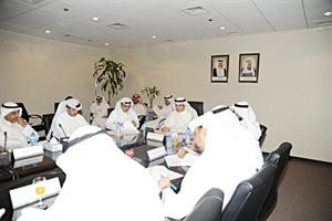 دبدر الشريعان خلال اجتماع لجنة ترشيد الاستهلاك
