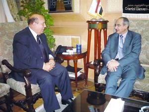 درشيد الحمد خلال لقائه اللواء عادل لبيب ﻿