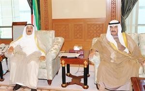 صاحب السمو الامير الشيخ صباح الاحمد مستقبلا سمو رئيس الوزراء الشيخ ناصر المحمد﻿