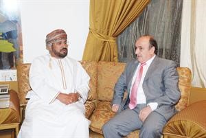 السفير المغربي معزيا