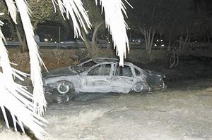 سيارة احترقت جراء الحادث﻿