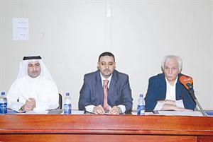 علي العبدالله من اليمين مترئسا الجمعية العمومية لشركة جيران القابضةاسامة البطراوي