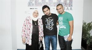 محمود زغلول مع والدته واخيه﻿