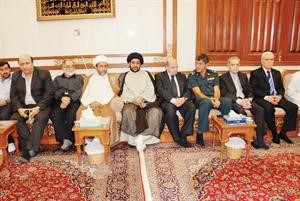 جانب من المعزين في الحسينية الخزعلية