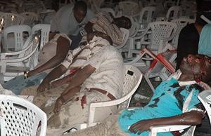 ضحايا تفجير المطعم الاثيوبي في العاصمة الاوغندية كمبالا اول من امس	افپ﻿