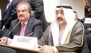رئيس مجلس الامة جاسم الخرافي مترئسا وفد الكويت في جنيف وبجواره السفير ضرار رزوقي