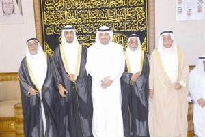 الشيخ طلال الفهد يقدم التهاني﻿