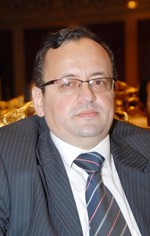 دعمرو الباز