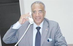 حسني كامل