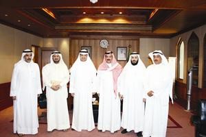 دبدر الشريعان مستقبلا رئيس واعضاء اتحاد المزارعين
