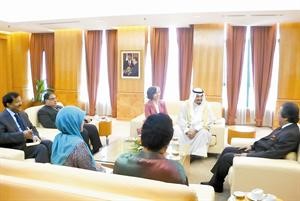 الشيخ احمد العبدالله والشيخة حصة الصباح خلال لقاء وزير الخارجية الماليزي﻿