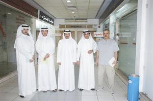 صورة جماعية لفريق عمل محافظة حولي