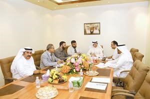 محمد ناصر الجلال خلال المؤتمر الصحافي انور الكندري
