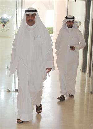 النائب مسلم البراك لحظة دخوله مجلس الامة امس