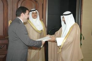 الشيخ دمحمد الصباح يتسلم اوراق اعتماد السفير الاذربيجاني تورال اناراو علي رضاييف