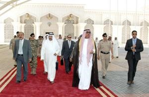 الشيخ جابر الخالد لدى مغادرته البلاد﻿