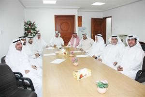 جانب من المؤتمر الصحافي لاتحاد نقابات العاملين بالقطاع الحكومي كرم ذياب