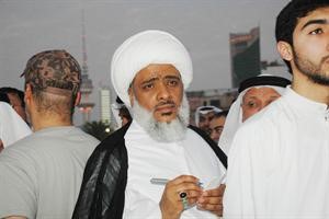 الشيخ علي الجدي اثناء استهلال شهر رمضان
﻿