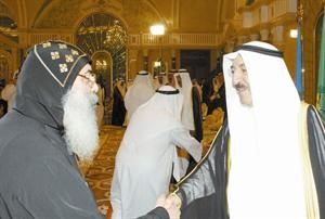 صاحب السمو الامير الشيخ صباح الاحمد يتلقى التهاني من الانبا بيجول
