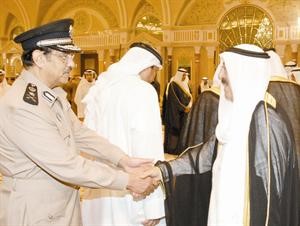صاحب السمو الامير الشيخ صباح الاحمد يتلقى التهاني من الفريق احمد الرجيب