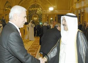 السفير السوري بسام عبدالمجيد مهنئا
