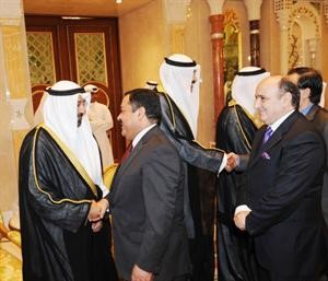 الشيخ دمحمد الصباح والشيخ صباح الخالد يتلقيان التهاني من سفيري الاردن والمغرب