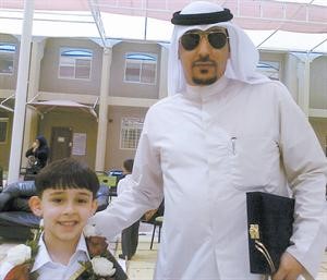 منصور عزاره: أحلى ثلاثة أشياء بالدنيا شغلتان هما.. الحب!