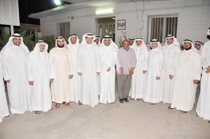 دبدر الشريعان متوسطا العاملين في مركز طوارئ خيطان﻿