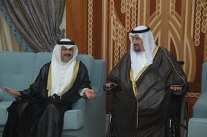 السفير القطري عبدالعزيز الفهيد مهنئا