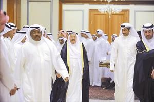 صاحب السمو الامير الشيخ صباح الاحمد لدى وصوله الى ديوانية سمو الشيخ سالم العلي للتهنئة