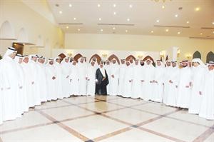 المستشار راشد الحماد متوسطا الحضور في غبقة خبراء العدل
