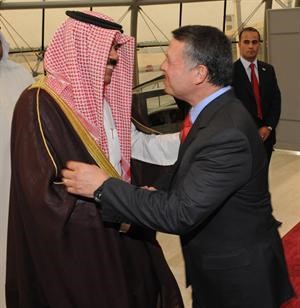 سمو ولي العهد الشيخ نواف الاحمد مرحبا بالملك عبدالله الثاني﻿