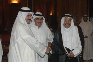 عبدالعزيز البابطين مهنئا