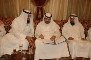 الشيخ احمد الفهد متوسطا داحمد الملا ودسلطان الشريدة قاسم باشا
