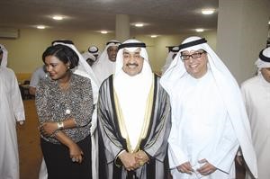الرئيس جاسم الخرافي متوسطا دهيلة المكيمي ودبدر مال اللهسعود سالم