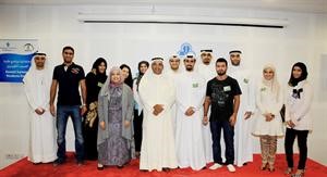 مسؤولو الشركة مع الطلاب المتدربين﻿