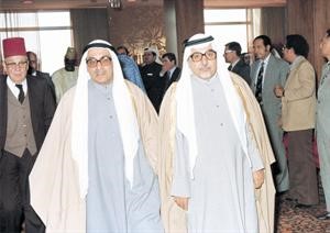 المرحوم عبدالعزيز الصقر واحمد البزيع