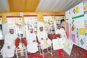 مطلق القراوي خلال تفقده المركز الرمضاني بمسجد جابر العلي
