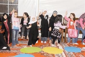 الاطفال يمرحون في مراكز توعوية بالمسجد الكبير﻿