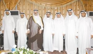 الشيخ فهد سالم العلي متوسطا رئيس واعضاء الاتحاد