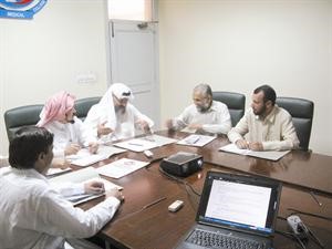 جانب من احد اجتماعات وفد الهيئة مع مسؤولين في باكستان لتنسيق جهود الاغاثة