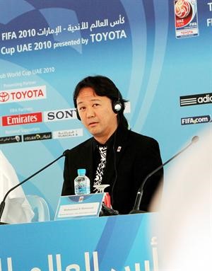 مدير البطولة الياباني كونتشيروفي المؤتمر الصحافي									افپ