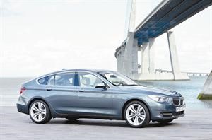 اختيار BMW ماركة السيارات المفضلة في الكويت