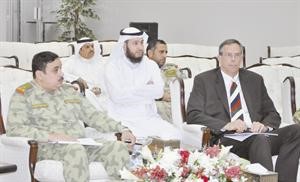 مهشام يوسف متابعا ما تم انجازه من تطوير﻿