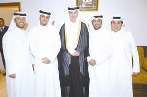 عبدالعزيز الجاسر ونواف العجمي وعبدالمحسن البحر ورائد بو خمسين يباركونمحمد ماهر