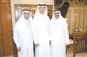 المعرس متوسطا احمد الزواوي وماضي الخميس
